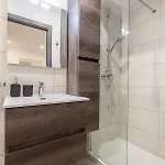 Charming,comfortable And Centrally Located Group شقة