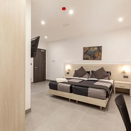Charming,comfortable And Centrally Located Group * Gzira
